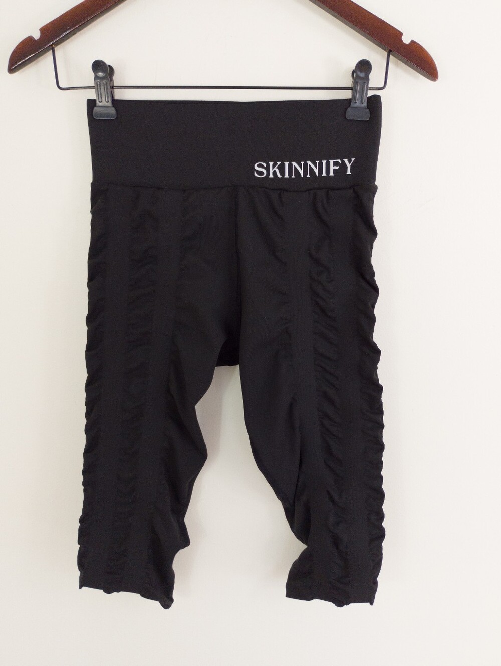 Skinnify High Waisted Black Ruched Resistance Band Crop Leggings Size XS